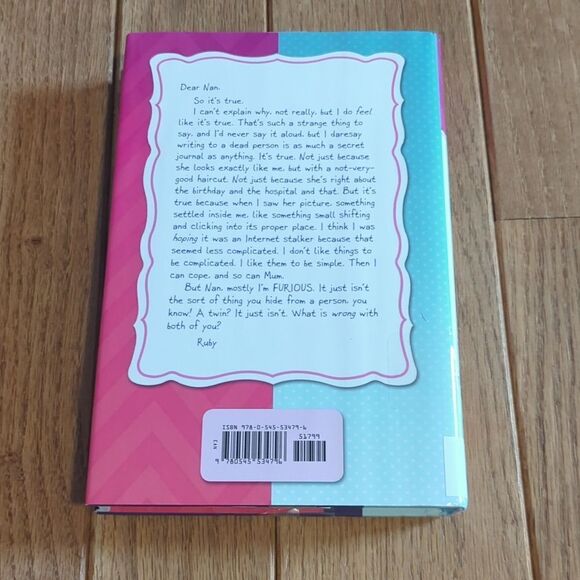 Finding Ruby Starling, a hardcover book written by Karen Rivers - Picture 2 of 2